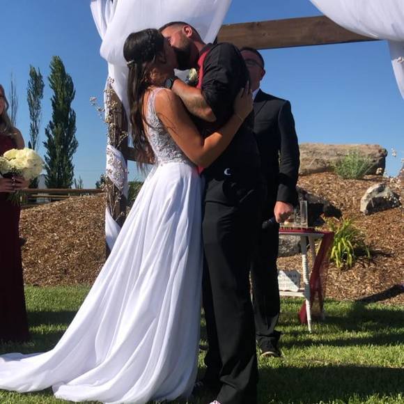 Meet your Posher, Sarina - Picture 1 of 1